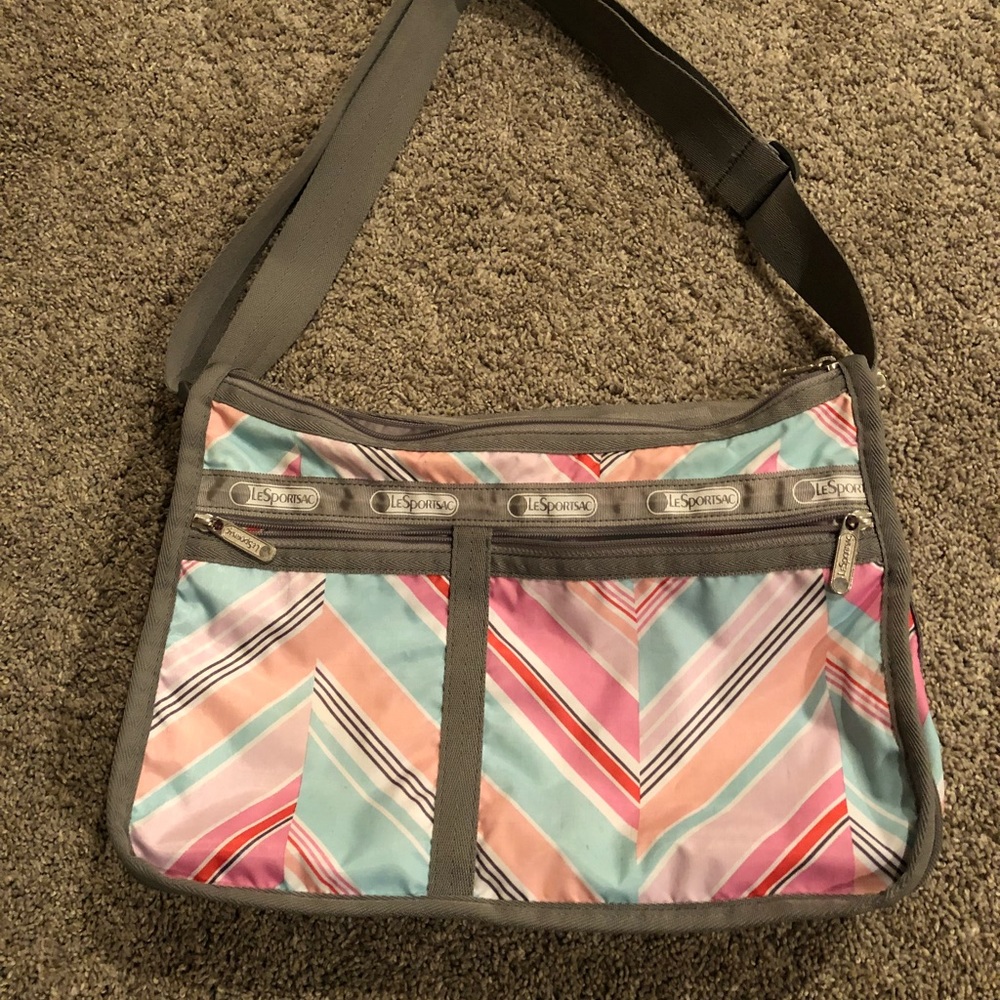 LeSportSac Everyday Deluxe